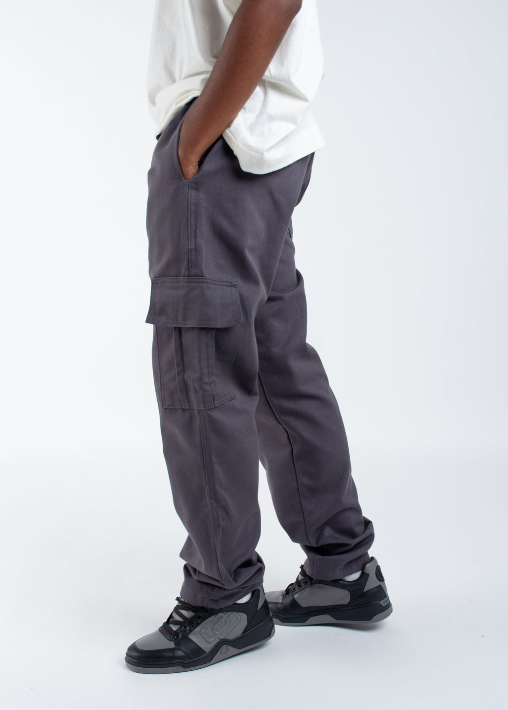 Calça Cargo Basics Cinza Chumbo