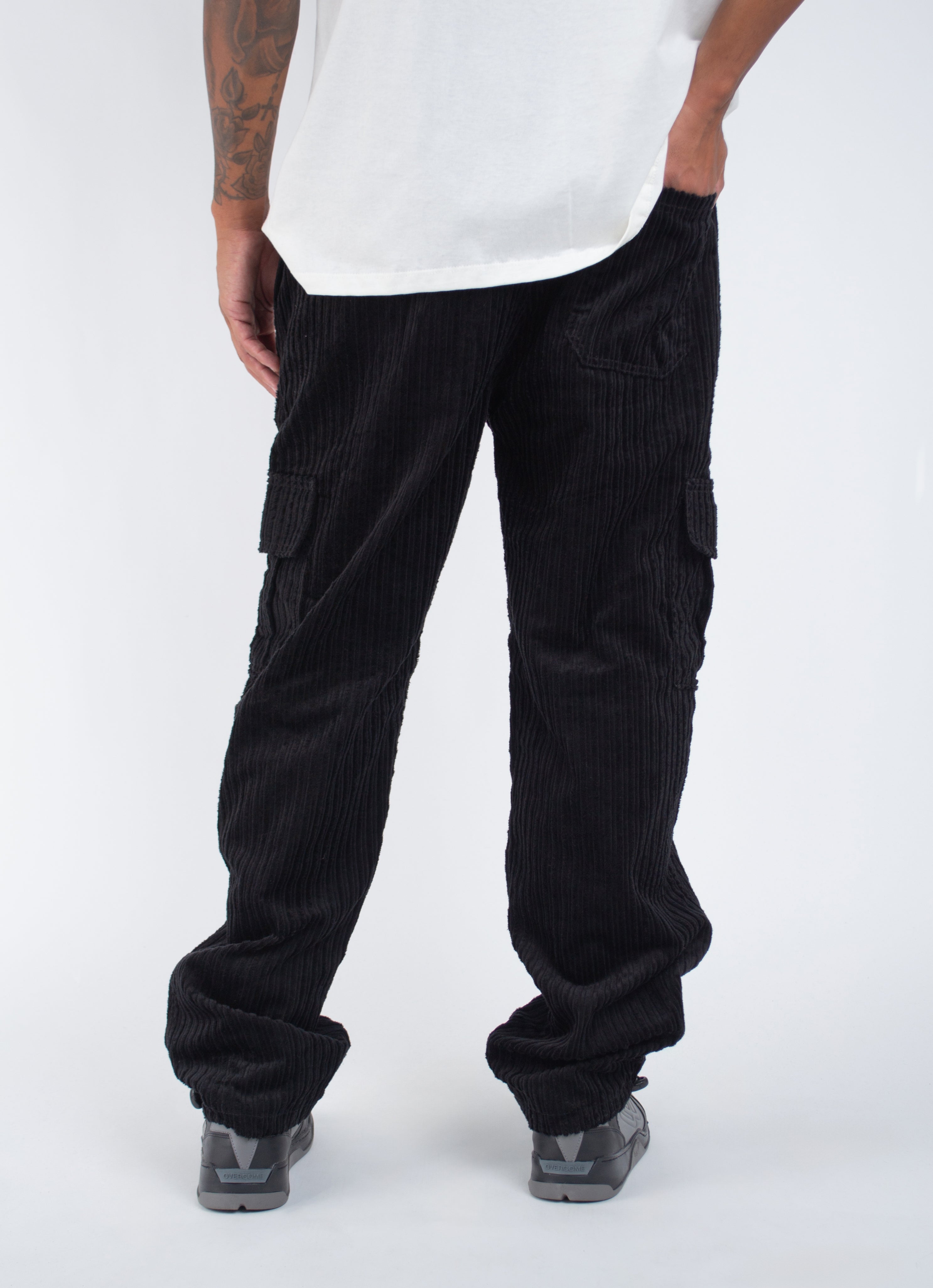 Calça Cargo Veludo Basic Preta