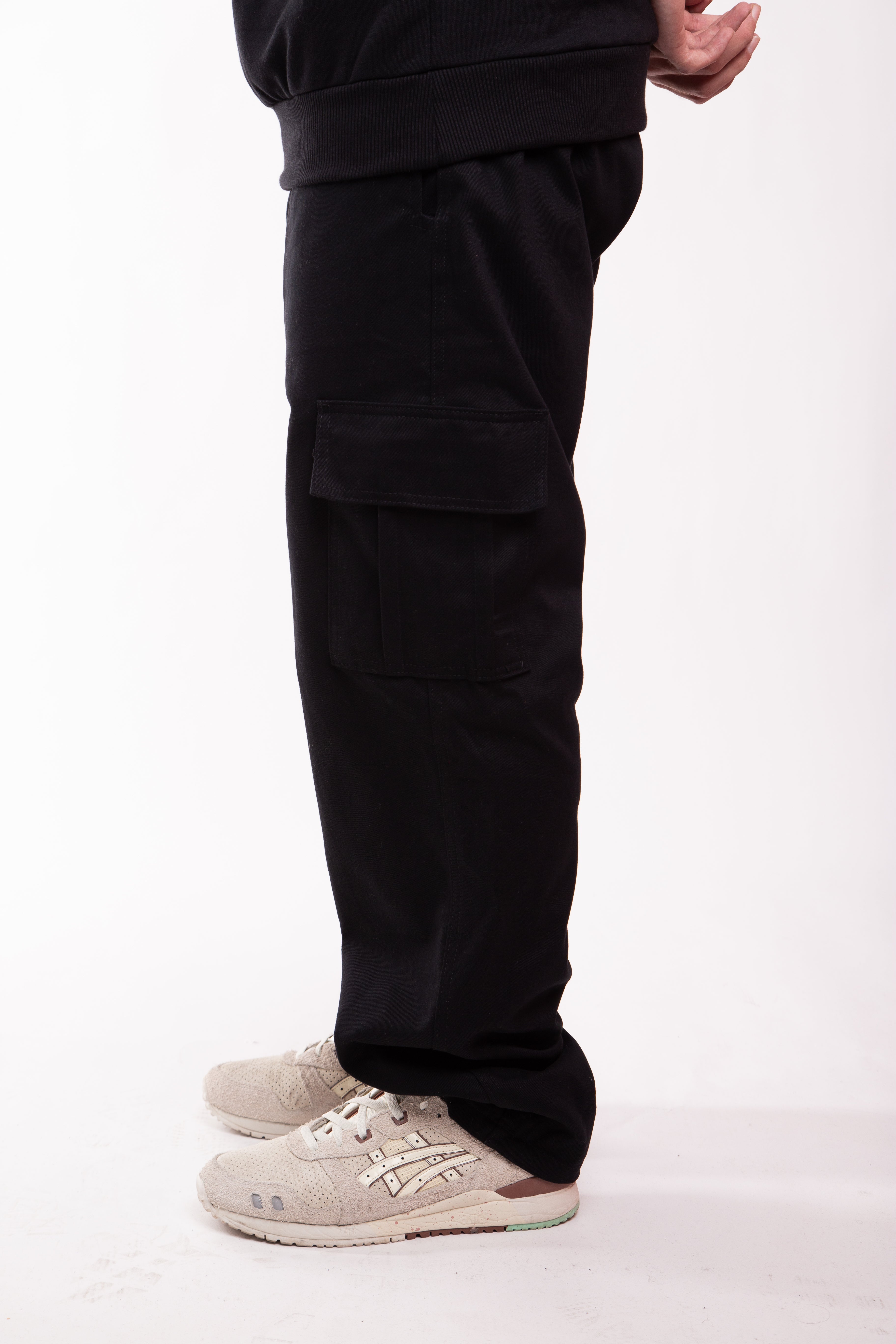 Calça Cargo Basics Preta