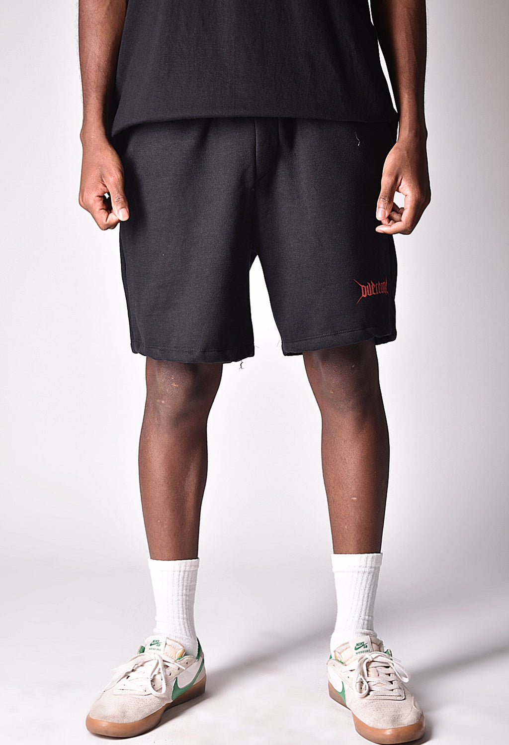 Bermuda Moletom World Tour Preta